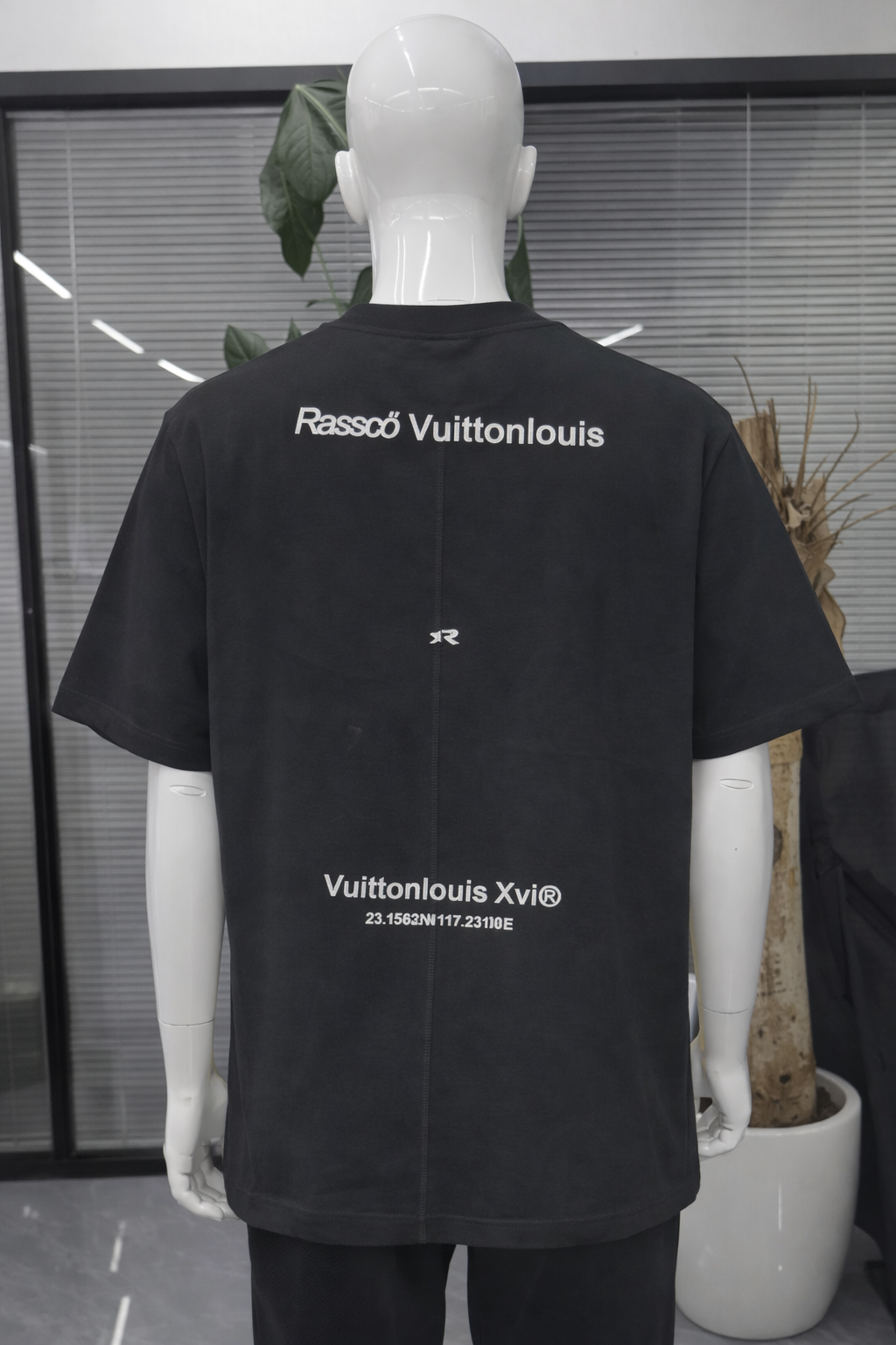 T-shirt Oversize Noir Rassó® – Design Minimal Premium | Taille XXL