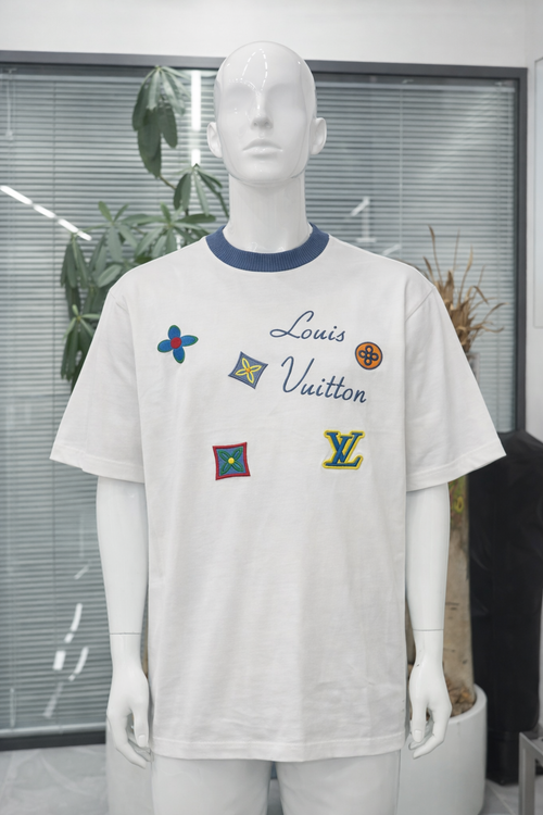 T-shirt Oversize Blanc Louis Vuitton – Détails Brodés Multicolores | Taille L